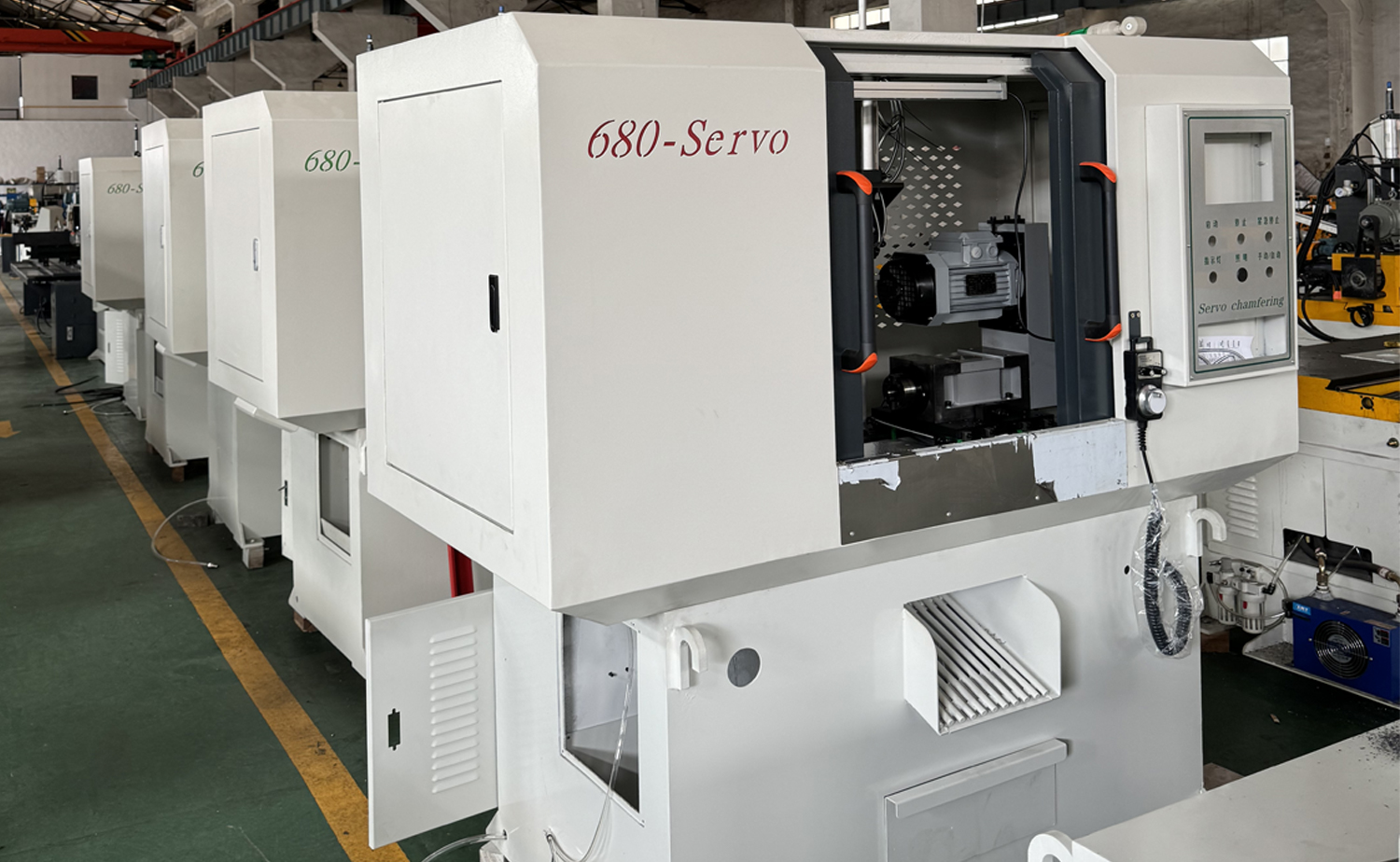 DEF680CNC serija brzih servo strojeva za skošenje cijevi s dvostrukom glavom